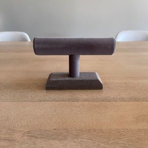 Felt-Wrapped Bracelet T-bar Jewelry Stand
